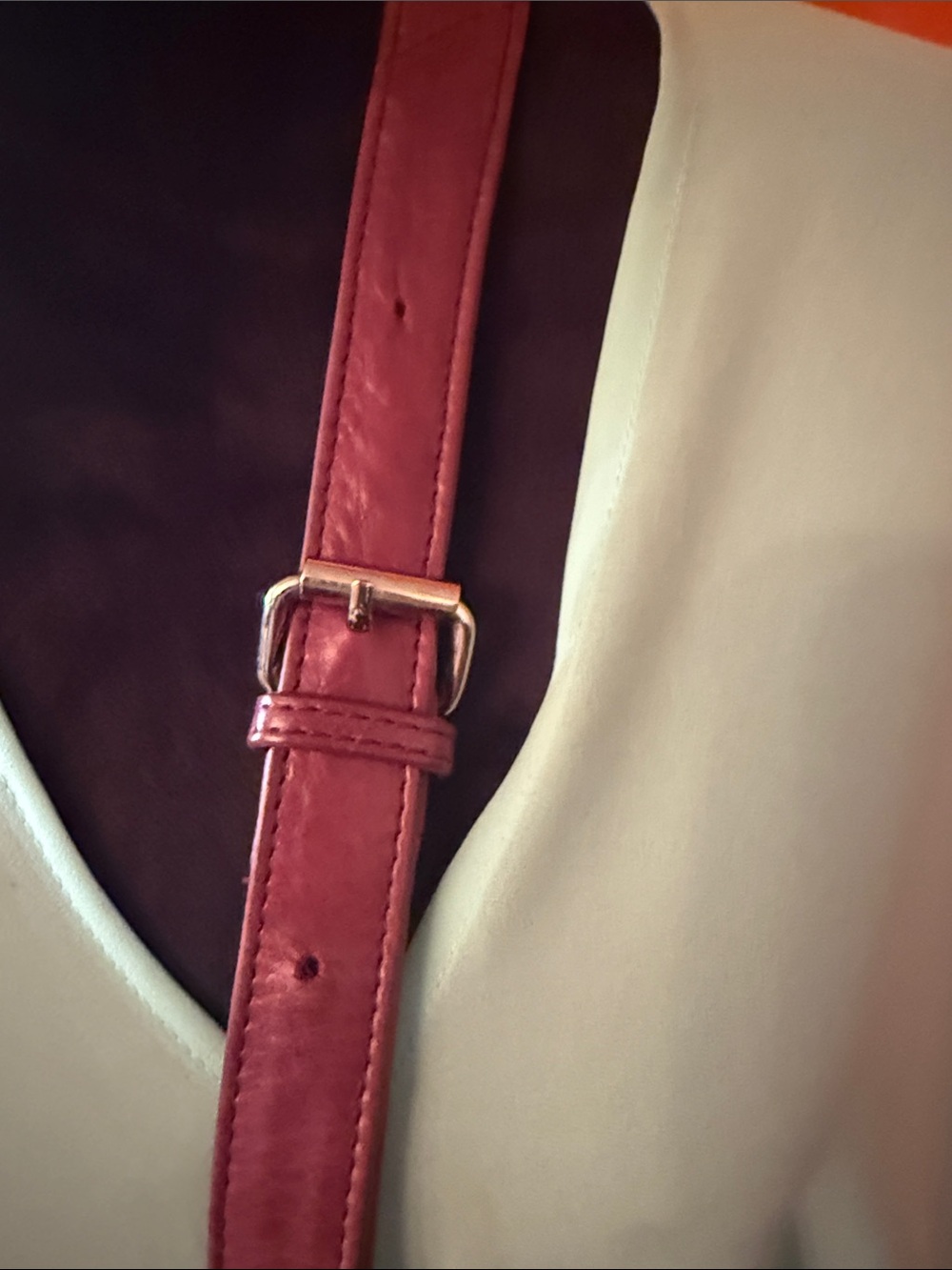 HOBO Burgundy Leather Shoulder Bag with Front Pockets - Picture 6 of 7